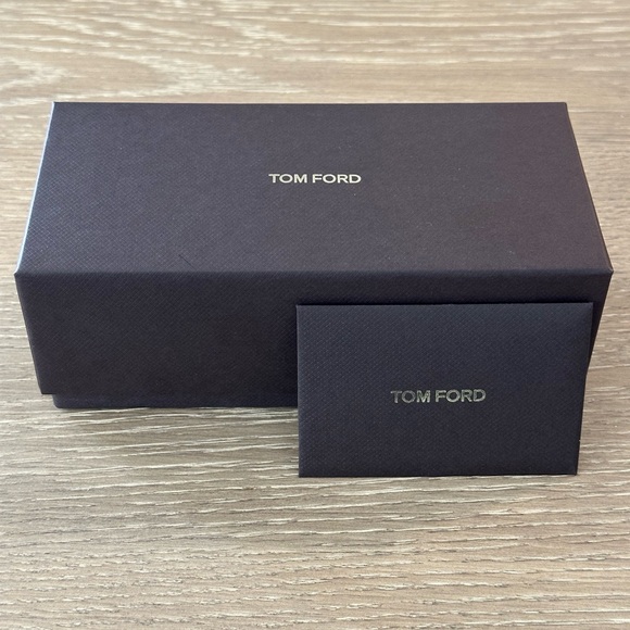 Tom Ford Black Women's Sunglasses - Picture 15 of 16